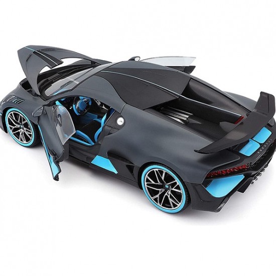 Автомобиль Bburago 1:18 Bugatti Divo (18-11045) grey