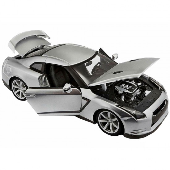 Автомобиль Bburago 1:18 Nissan GT-R (18-12079) grey