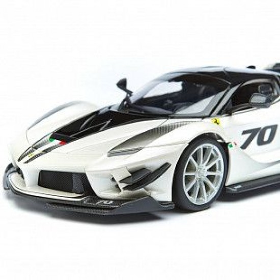Автомобиль Bburago 1:18 Ferrari FXX-K Evo (18-16012) silver