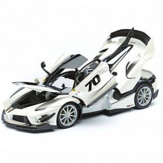 Автомобиль Bburago 1:18 Ferrari FXX-K Evo (18-16012) silver