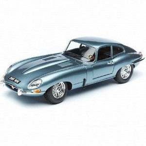 Автомобиль Bburago 1:18 Jaguar E-type Coupe (18-12044) silver