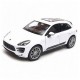 Автомобиль Bburago 1:24 Porsche Macan (18-21077) white