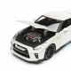 Автомобиль Bburago 1:24 Nissan GT-R (18-21082) white