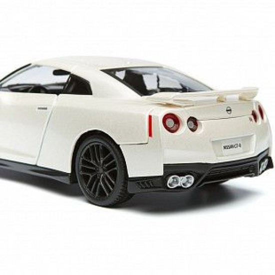 Автомобиль Bburago 1:24 Nissan GT-R (18-21082) white