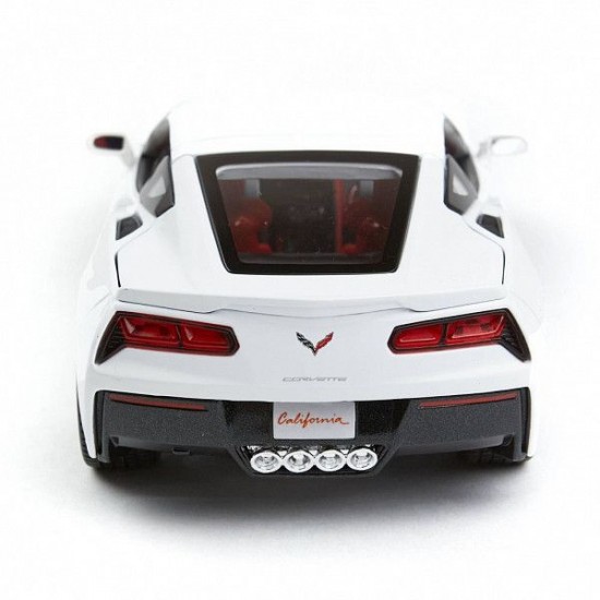 Автомобиль Maisto 1:18 Chevrolet Corvette Stingray Z51 (31677) white