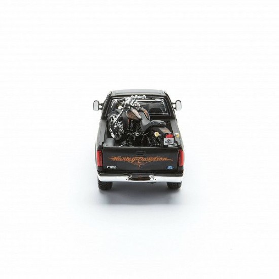 Автомобиль Maisto 1:24 HD Ford F-350 Супердьюти пикап [1999] с мотоциклом  (32181) black/orange