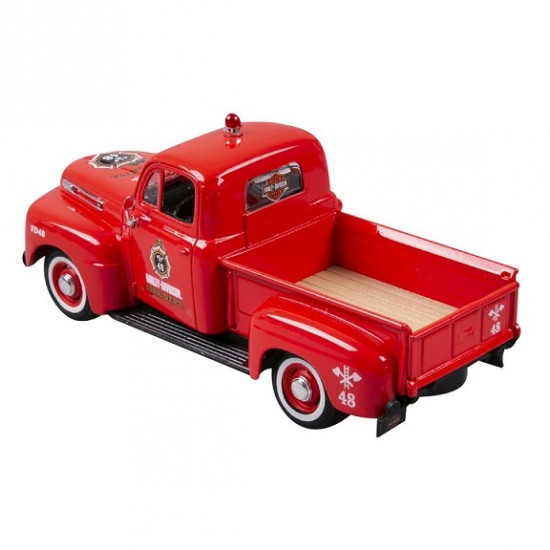 Автомобиль Maisto 1:24 HD Ford F-1 Пикап [1948] "Пожарная" с мотоциклом  (32191)