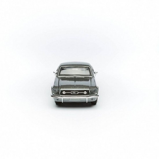 Автомобиль Maisto 1:24 Ford Mustang GT [1967] (31260) grey