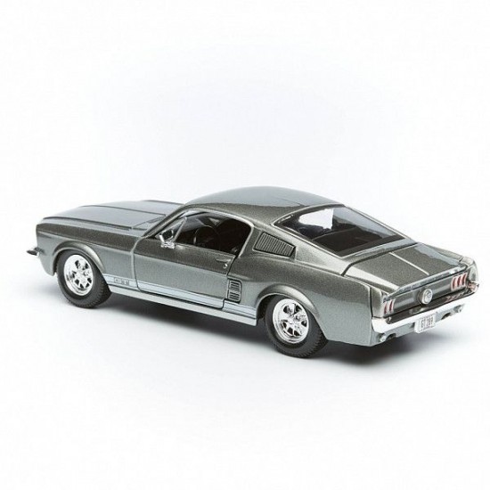 Автомобиль Maisto 1:24 Ford Mustang GT [1967] (31260) grey