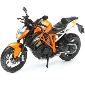 Мотоцикл Maisto 1:12 KTM 1290 Super Duke R (32710) orange (на подставке)
