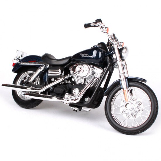 Мотоцикл Maisto 1:18 Harley-Davidson [2006] Dyna Street Bob (39360 20-15966)