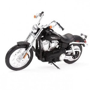 Мотоцикл Maisto 1:18 Harley-Davidson [2006] Dyna Street Bob (39360 20-15966)