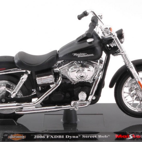 Мотоцикл Maisto 1:18 Harley-Davidson [2006] Dyna Street Bob (39360 20-15966)