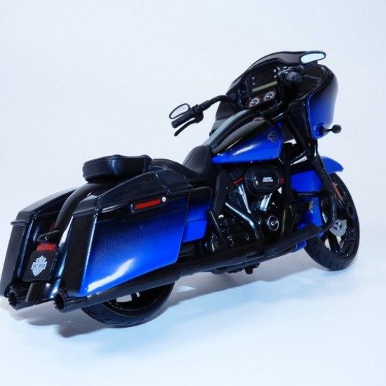 Мотоцикл Maisto 1:18 Harley-Davidson [2018] Road Glide CVO (39360 20-19136) blue